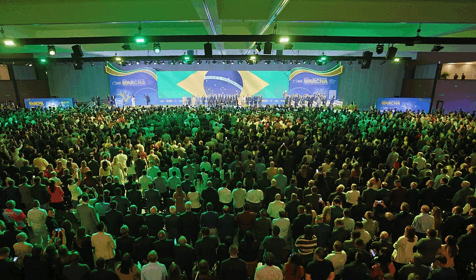 Débora Regis participa da XXVII Marcha em Defesa dos Municípios