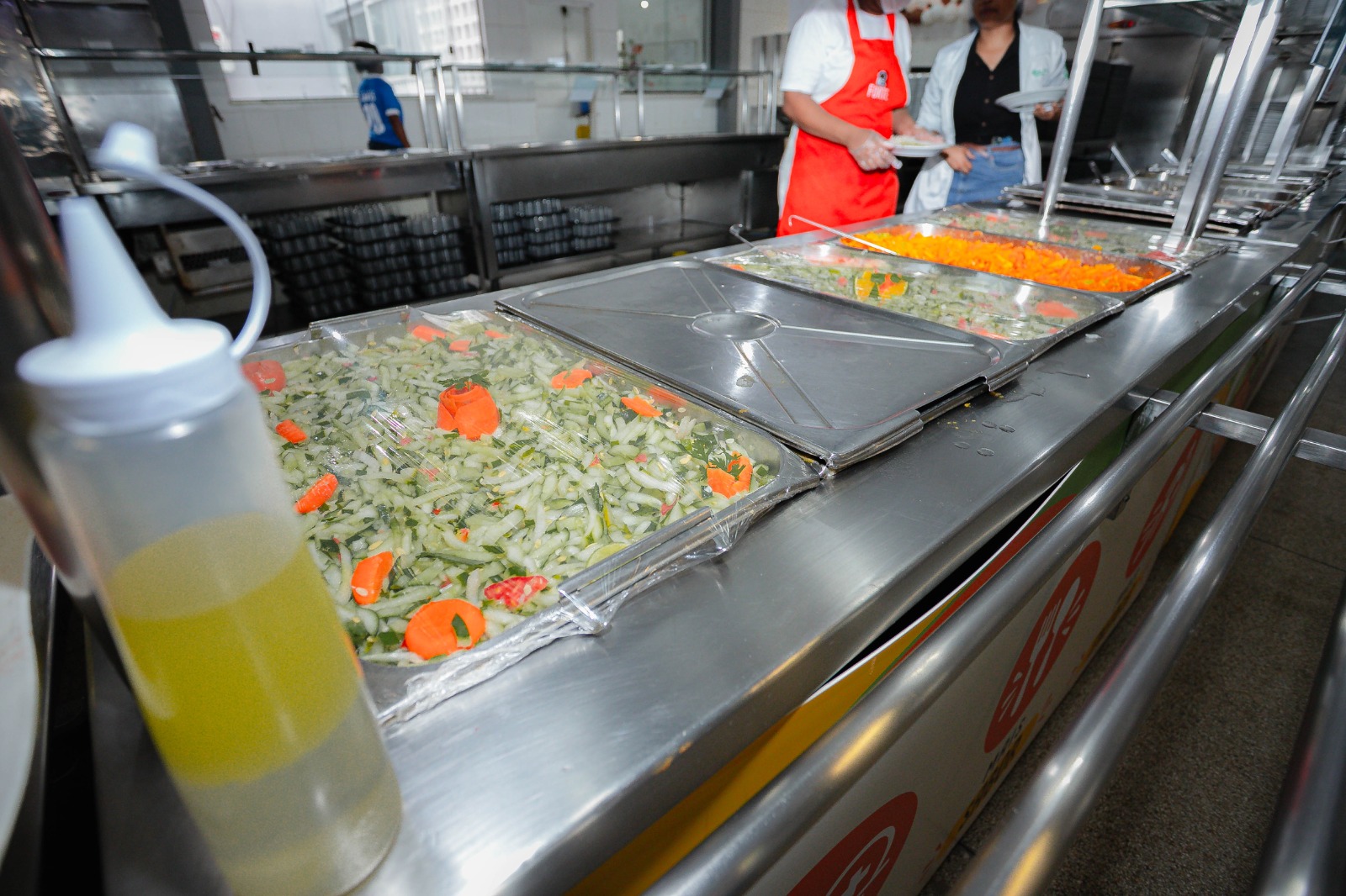 Prefeitura de Lauro de Freitas garante 3 mil refeições gratuitas por dia no Restaurante Popular
