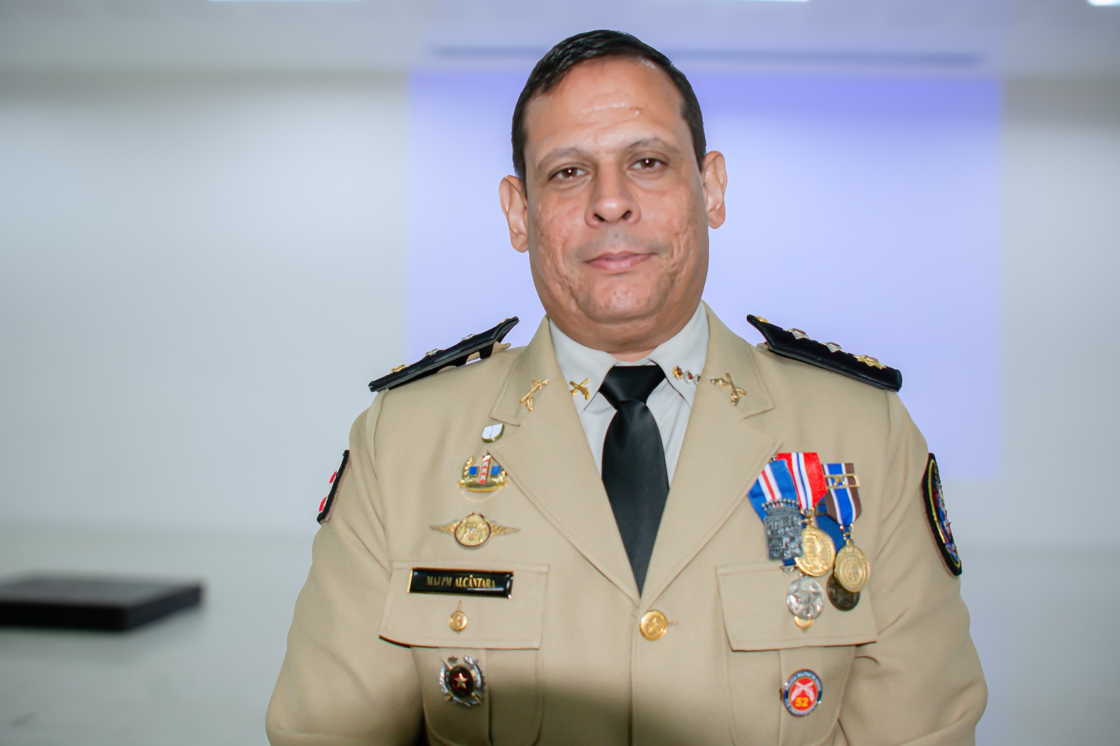 Prefeitura de Lauro de Freitas prestigia cerimônia de passagem de comando da 52ª CIPM