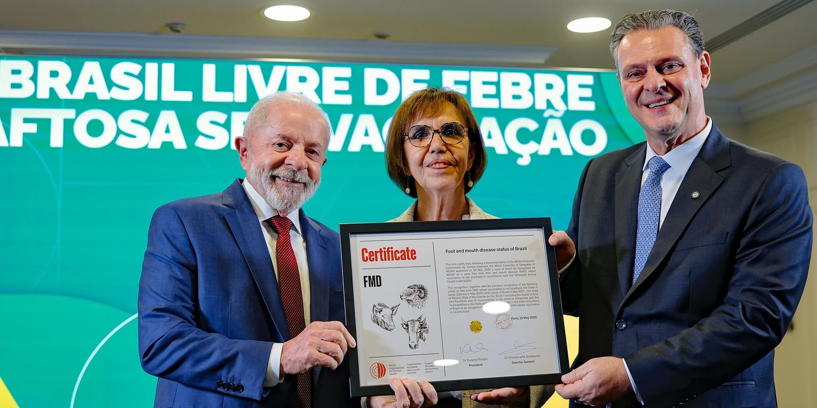 lula-recebe-certificado-de-pais-livre-da-frebe-aftosa