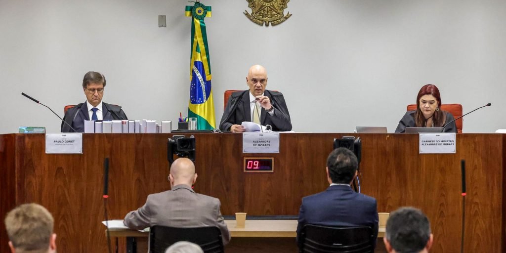 moraes-inicia-interrogatorio-de-bolsonaro-na-acao-da-trama-golpista
