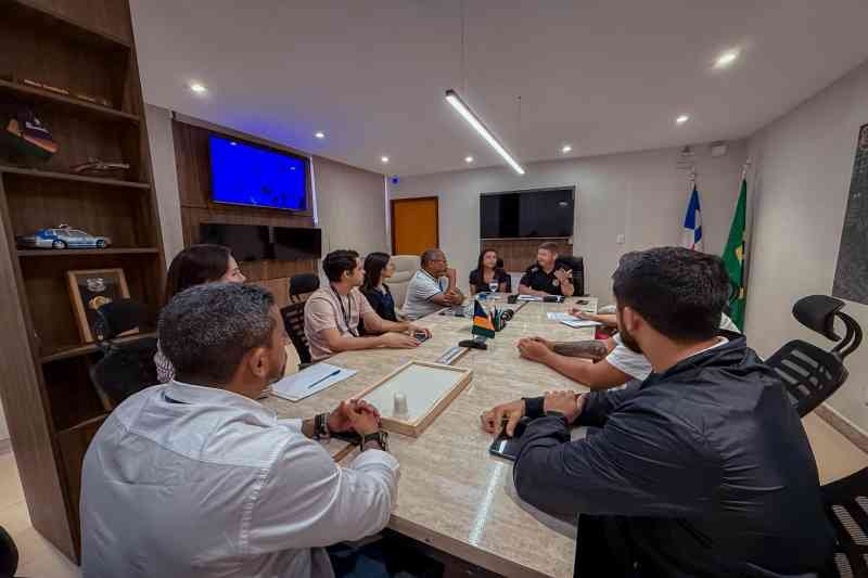 reuniao-trata-descarte-irregular-de-lixo-em-ipitanga