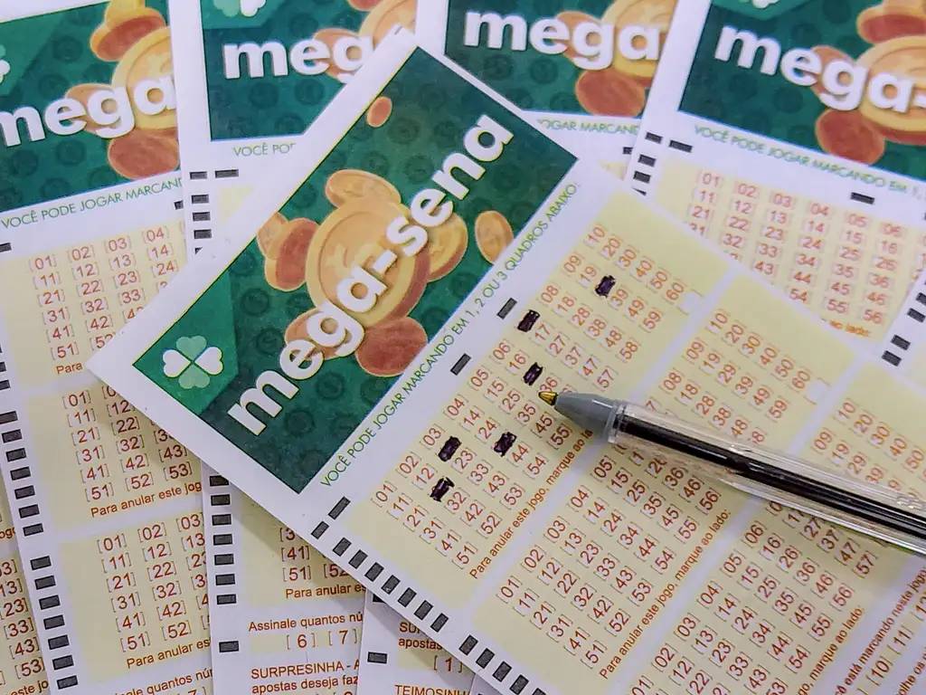 quanto-o-premio-de-r$-110-milhoes-da-mega-sena-renderia-na-renda-fixa?