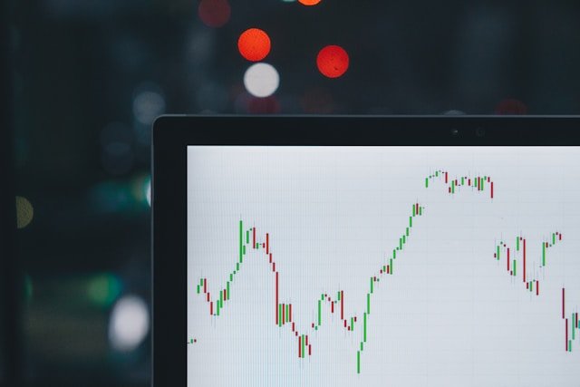 ibovespa-fecha-em-queda-com-aversao-a-risco-e-pressao-de-vale