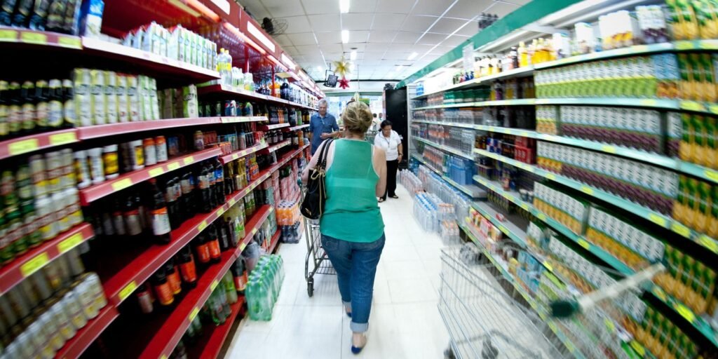 Preço da cesta básica cai em 22 capitais brasileiras em setembro