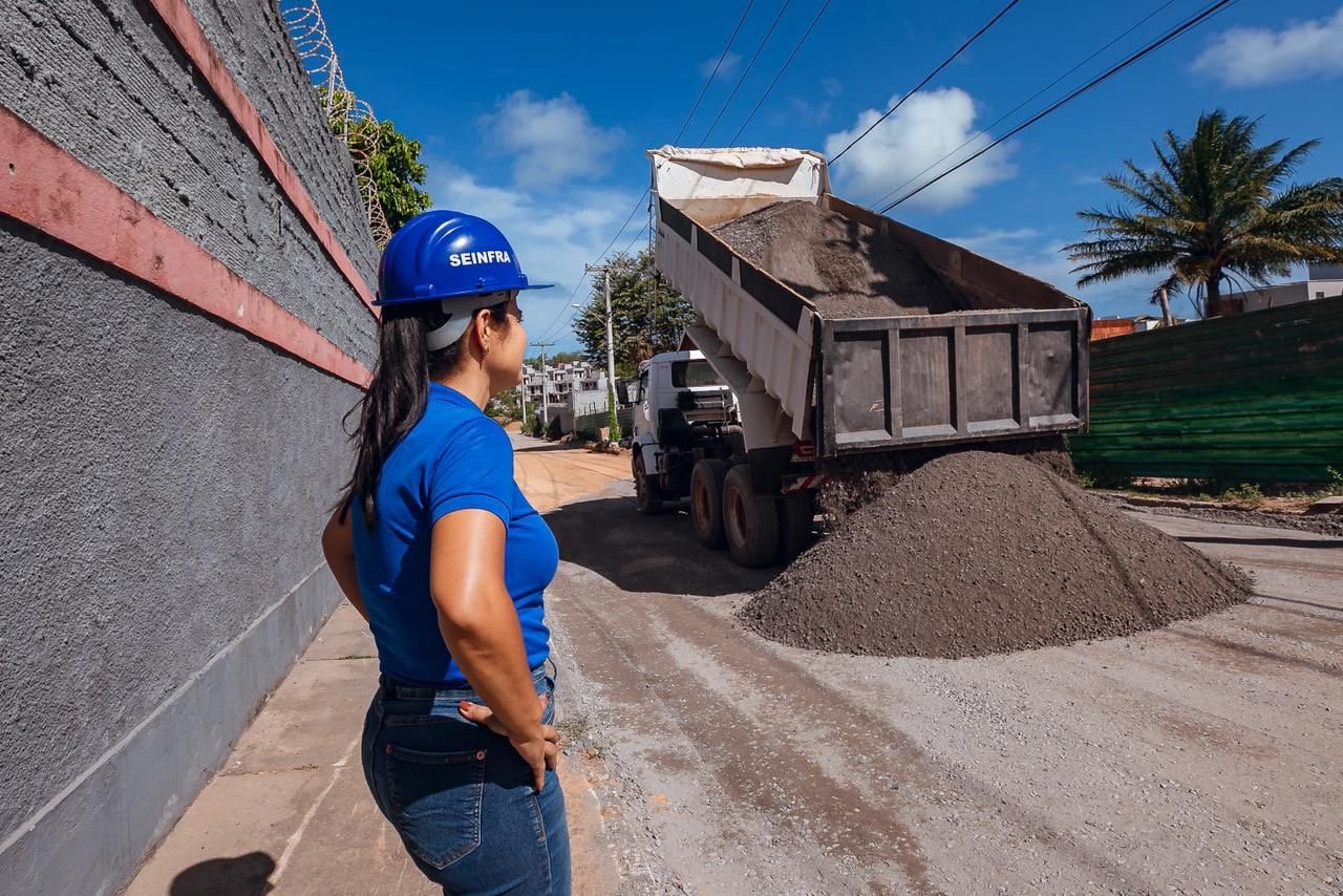 🌟 A prefeita não para! Semana cheia de entregas, obras e resultados, sempre de olho em cada detalhe da cidade.