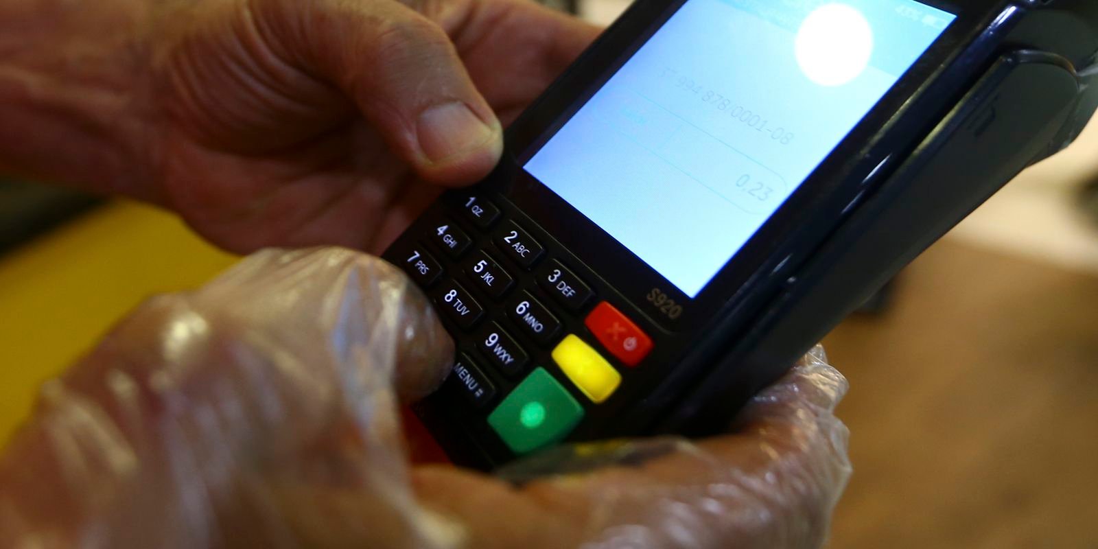 BC: bandeira de cartão terá de pagar transações em caso de falhas