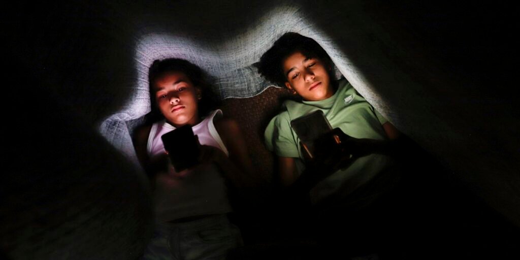 Estudo mostra impacto de vídeos curtos no desenvolvimento infantil