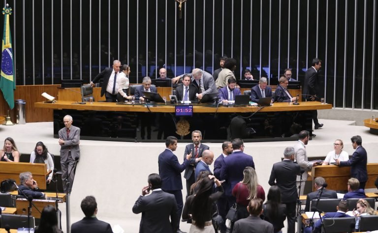 Câmara aprova autorização para estabelecimento comercial divulgar imagens de pessoas flagradas cometendo crime - Notícias