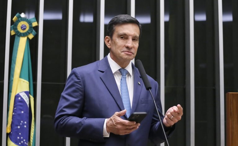 Discussão e votação de propostas legislativas. Dep. Sidney Leite (PSD - AM)