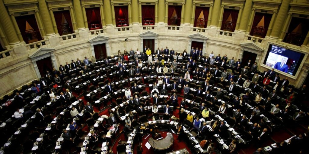 Justiça argentina barra trechos da reforma trabalhista de Milei