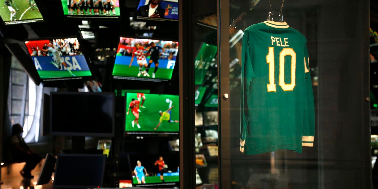 Museu do Futebol lança audioguia em formato de programa de rádio