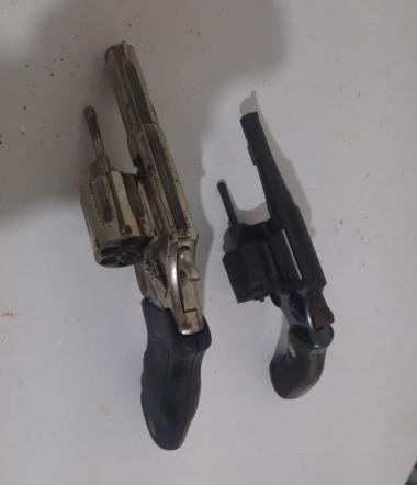 PM apreende armas, drogas e plantação de maconha em Pirajá | SSP