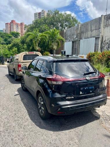 PM recupera veículo com restrição de furto e prende suspeito na Avenida Paralela | SSP