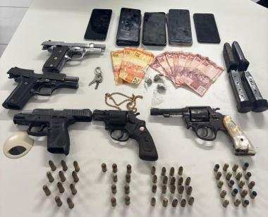 Polícias Civil e Militar apreendem cinco armas de fogo com integrantes de facção em Maragogipe | SSP
