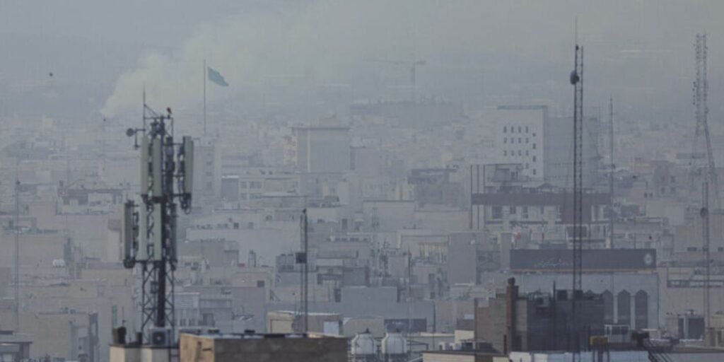 Aeronave dos EUA é abatida sobre Irã e piloto está desaparecido