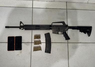 PM e PC capturam dois criminosos e aprendem fuzil no Extremo Sul | SSP