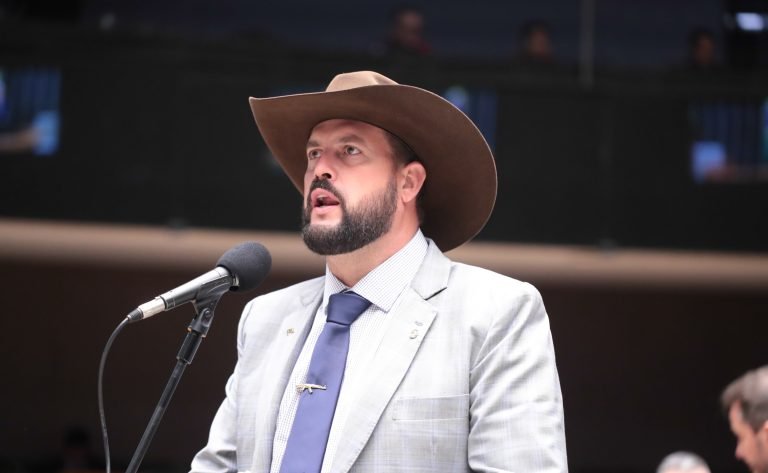 Deputado Zé Trovão (PL-SC) fala no Plenário da Câmara dos Deputados